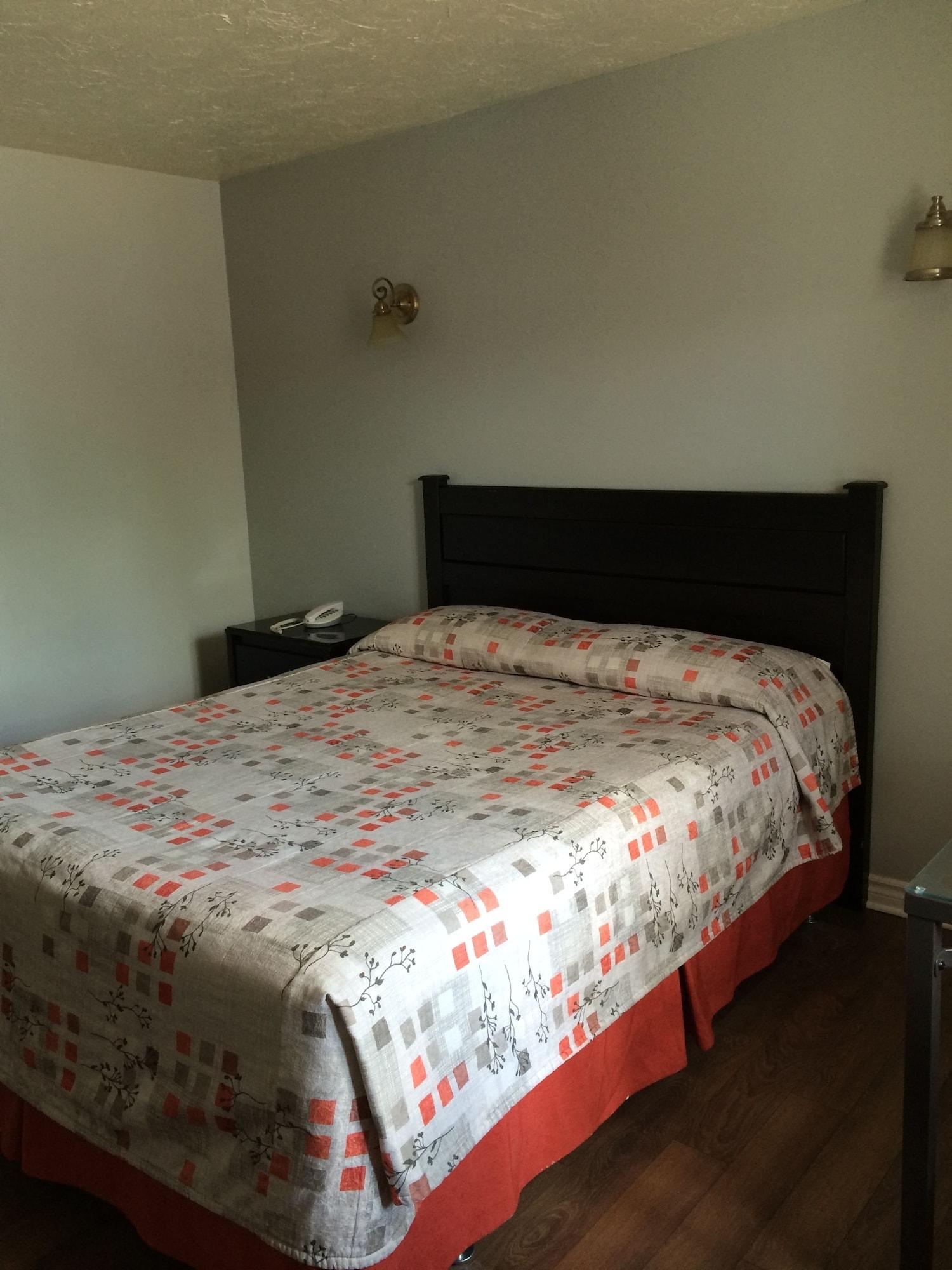 Olux Hotel-Motel-Suites Laval Dış mekan fotoğraf