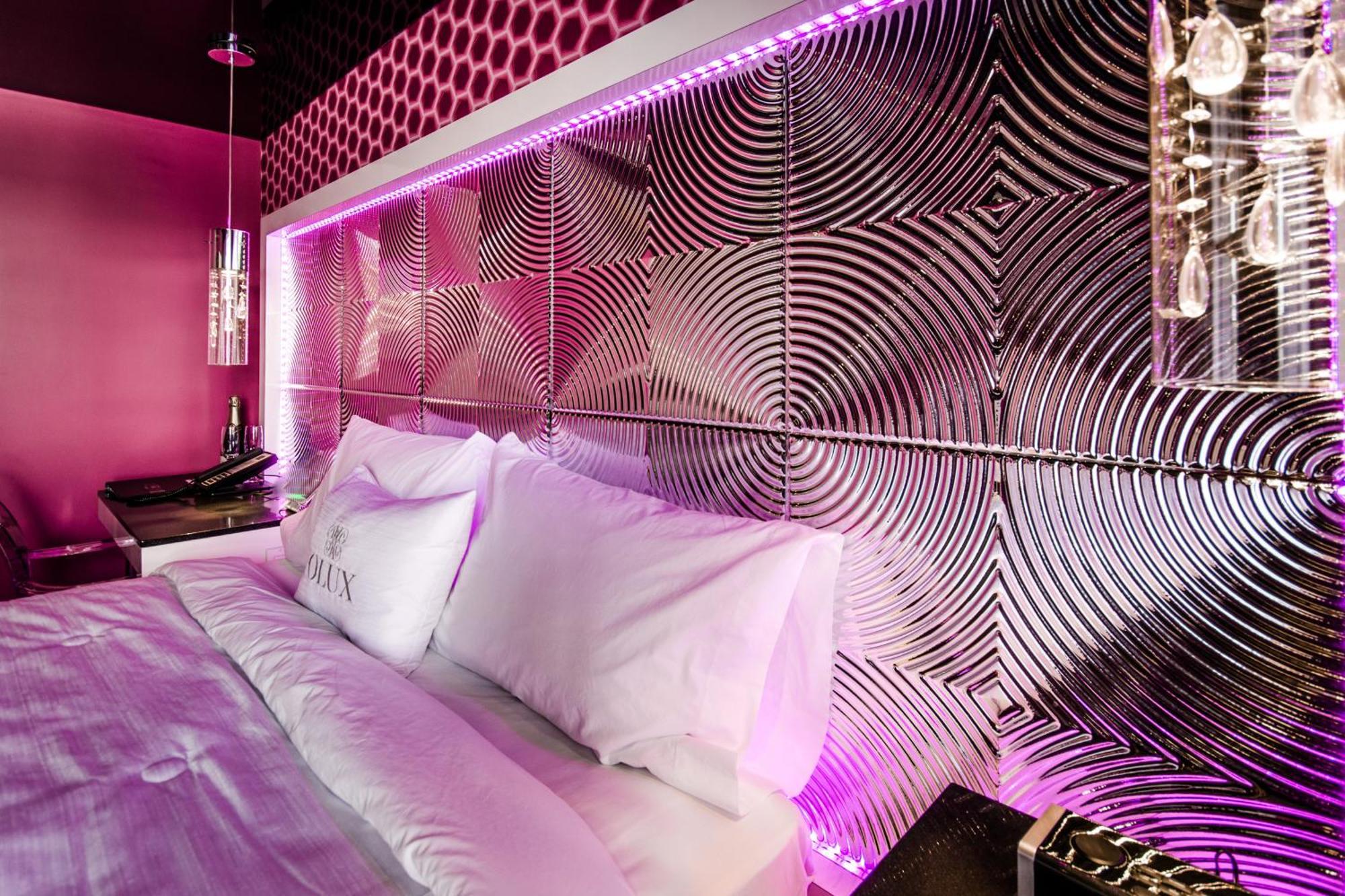 Olux Hotel-Motel-Suites Laval Dış mekan fotoğraf