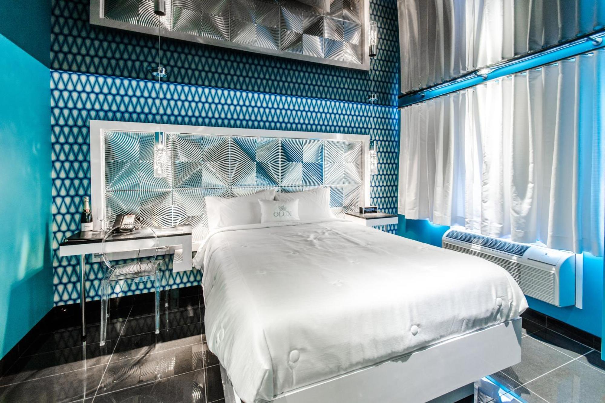 Olux Hotel-Motel-Suites Laval Dış mekan fotoğraf