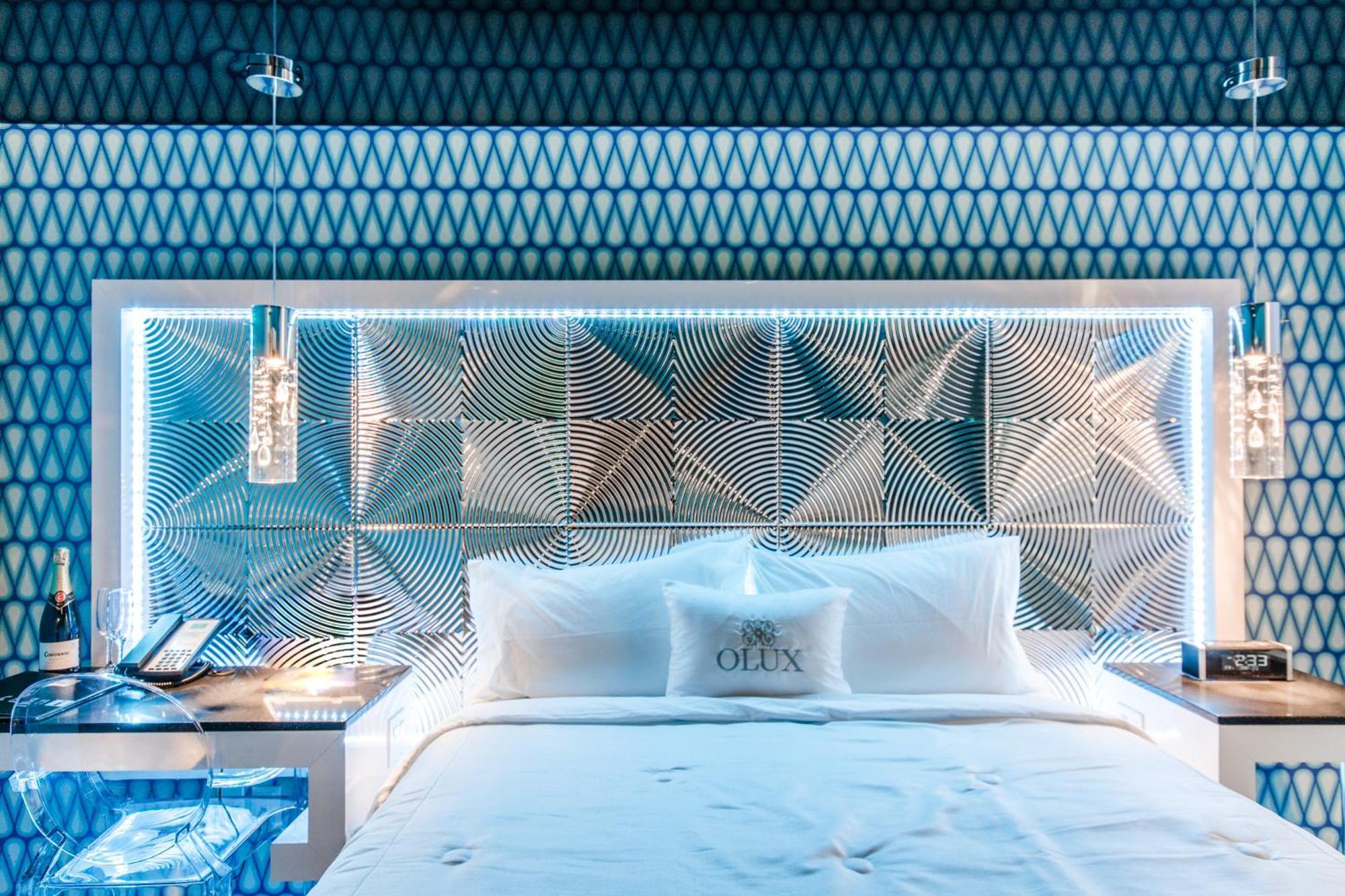 Olux Hotel-Motel-Suites Laval Dış mekan fotoğraf