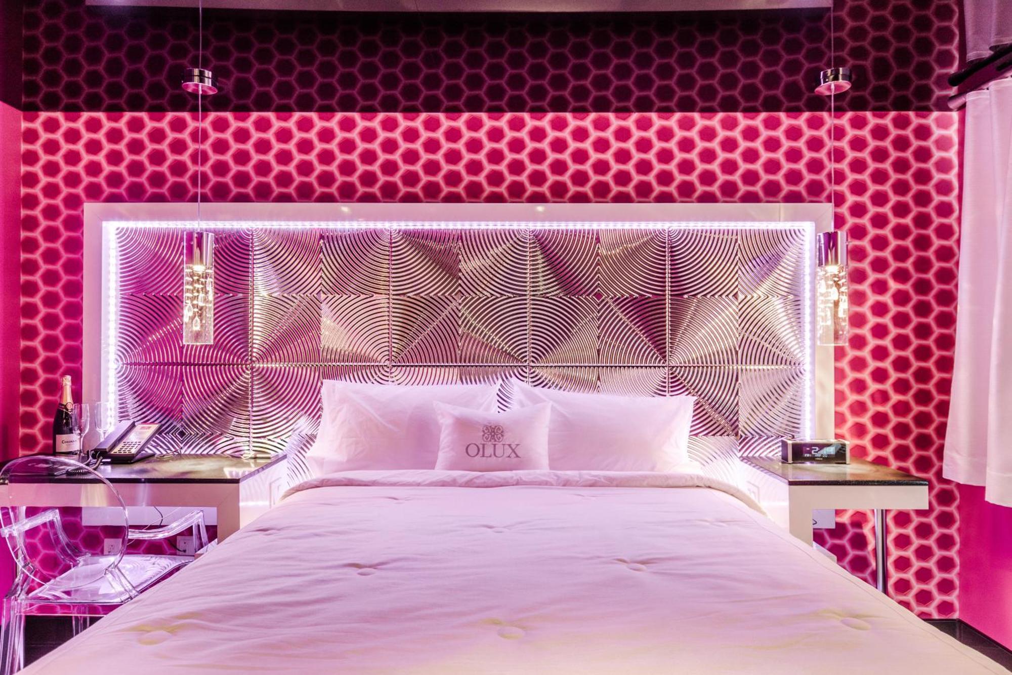 Olux Hotel-Motel-Suites Laval Dış mekan fotoğraf