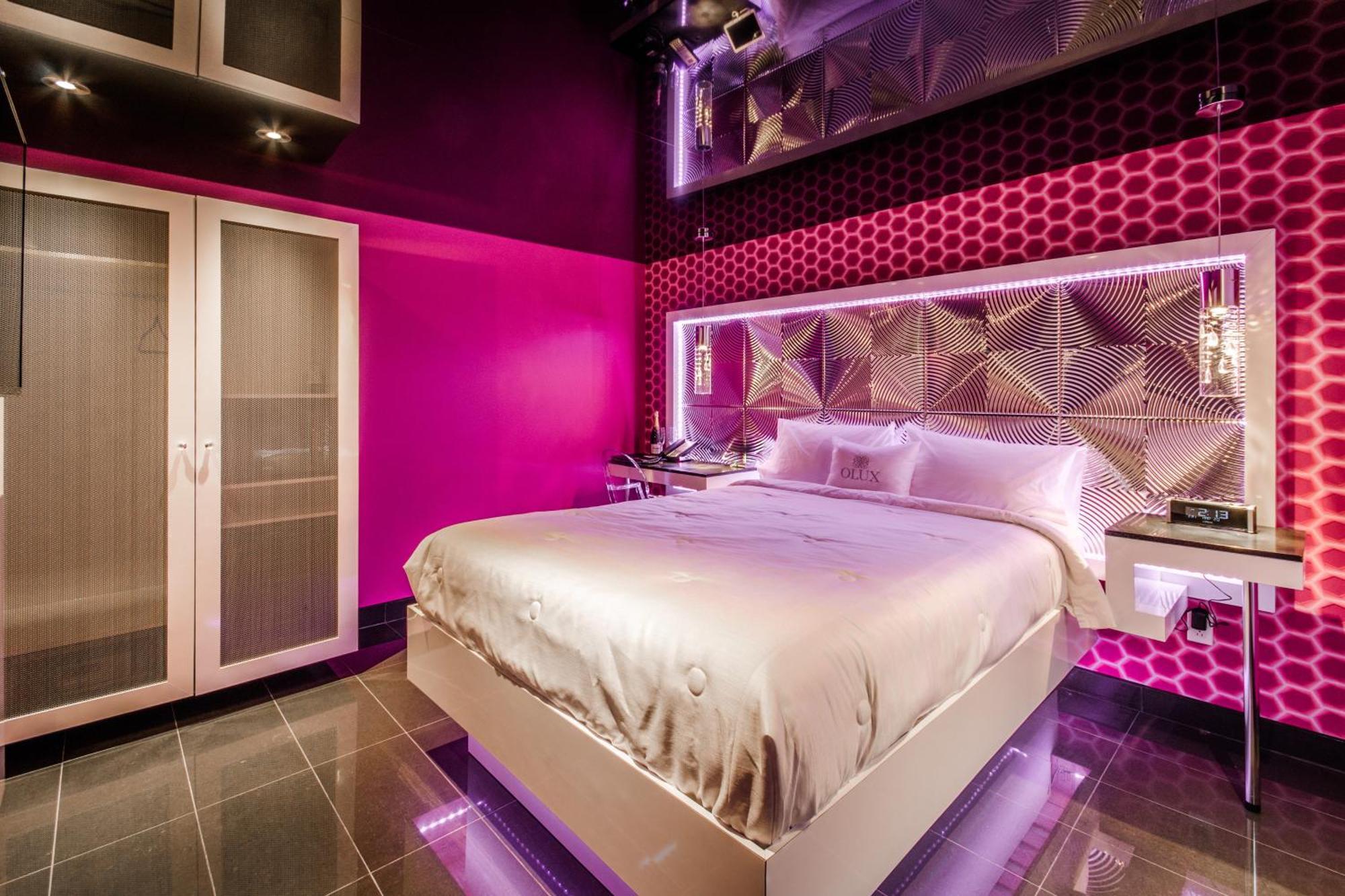 Olux Hotel-Motel-Suites Laval Dış mekan fotoğraf