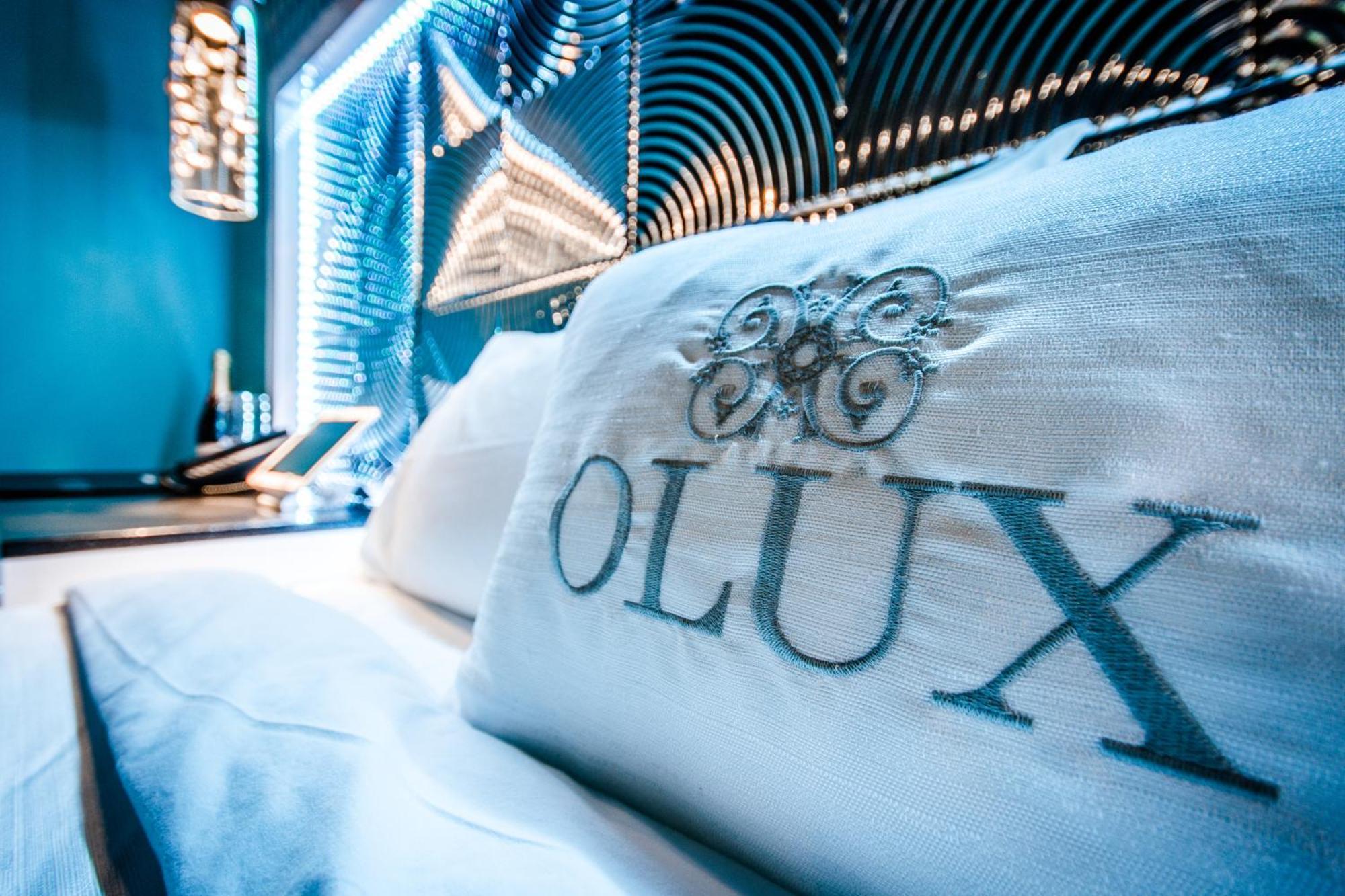 Olux Hotel-Motel-Suites Laval Oda fotoğraf